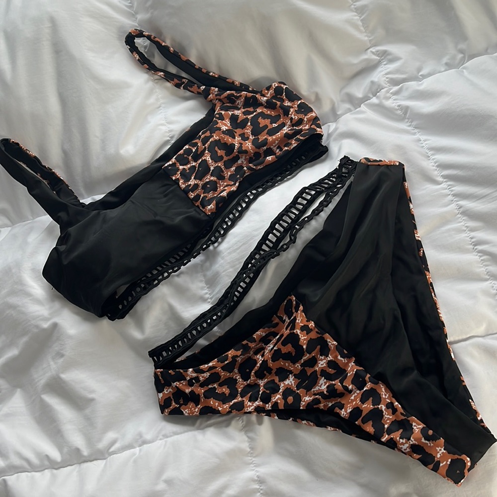 SHEIN Bikini Black And Cheetah